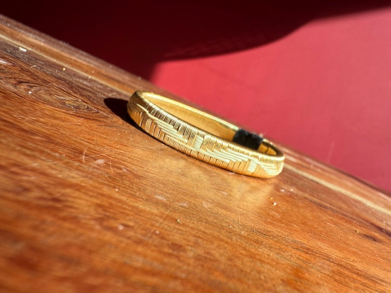 Aluna Montaña werregue bracelet bathed in 24k gold